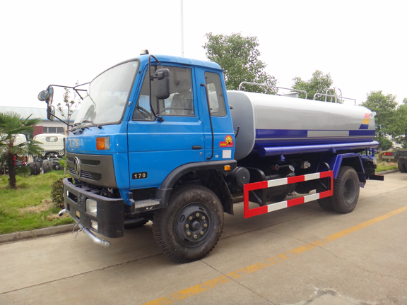 東風(fēng)10噸灑水車